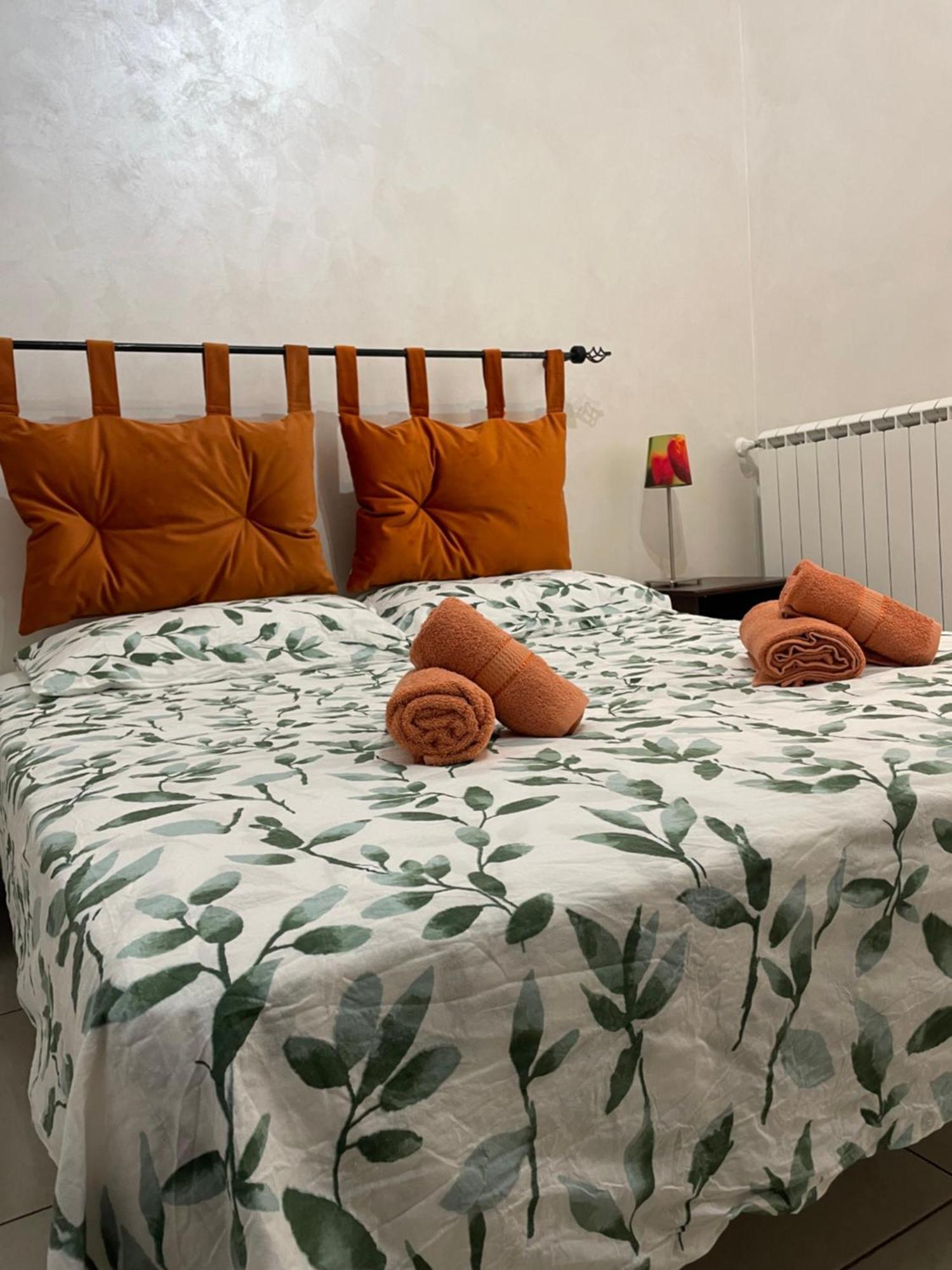 Home With Parking Near The Airport And Beach 피우미치노 외부 사진